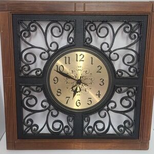 Vtg Seth Thomas Sierra Large Wall Clock MCM Wood/Plastic Works Perfectly